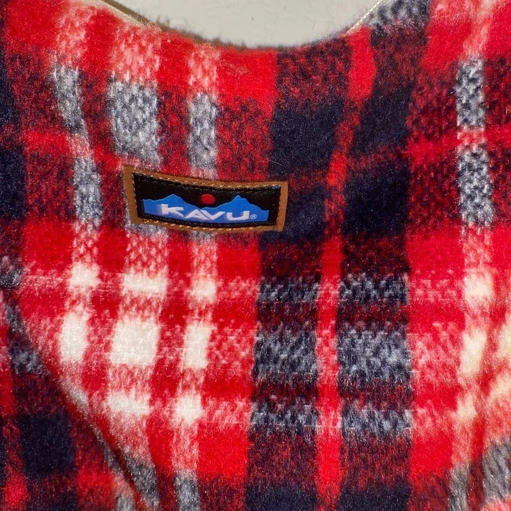 Kavu Fairview Plaid Rope Plush Shoulder Travel Bag Red and Blue Preppy Academia